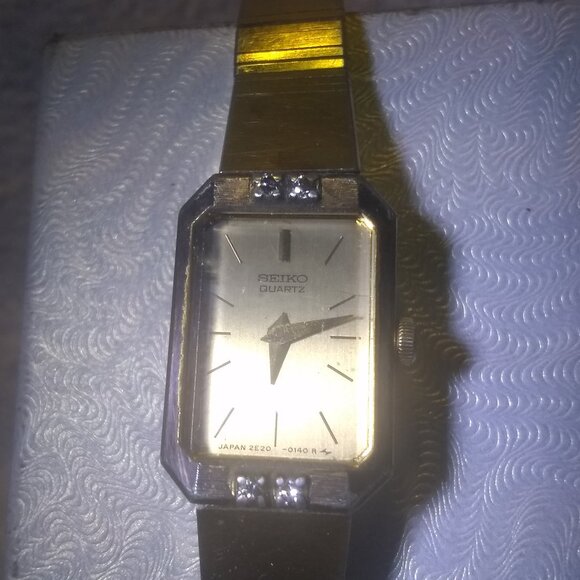 1996 Seiko Quartz Watch 2E20-5099 Diamond Bezel All Gold New Bat Works Great - Picture 1 of 13